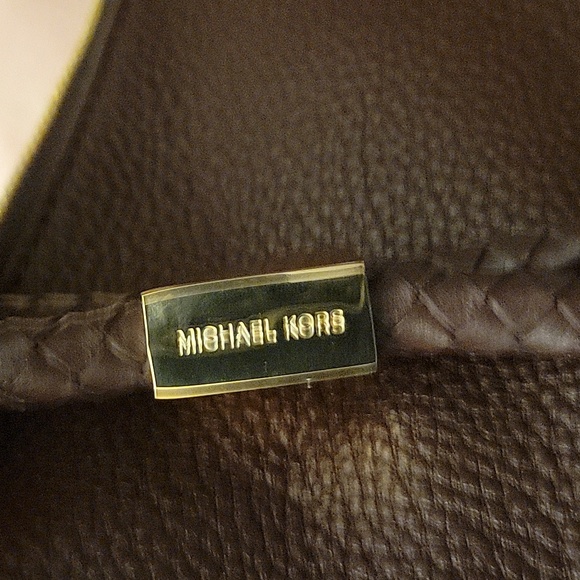 NWT: Michael Kors Lexington Large Leather Crossbody - Picture 14 of 16